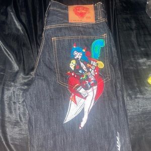 Vintage Ed hardy graphic print shorts, size 38